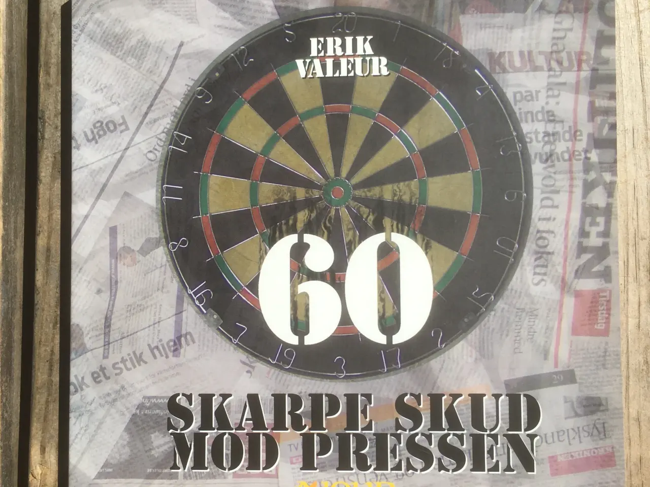 Billede 1 - 60 skarpe skud mod pressen, Erik Valeur