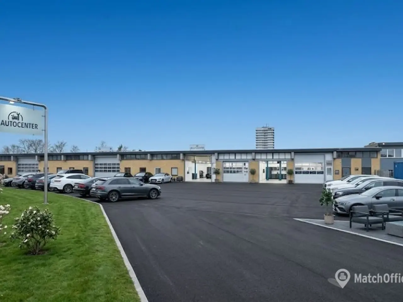 Billede 9 - Autoværksted / Værksted / Lager/ Produktion / Showroom – Med stor port 362. 543 eller 905 kvm