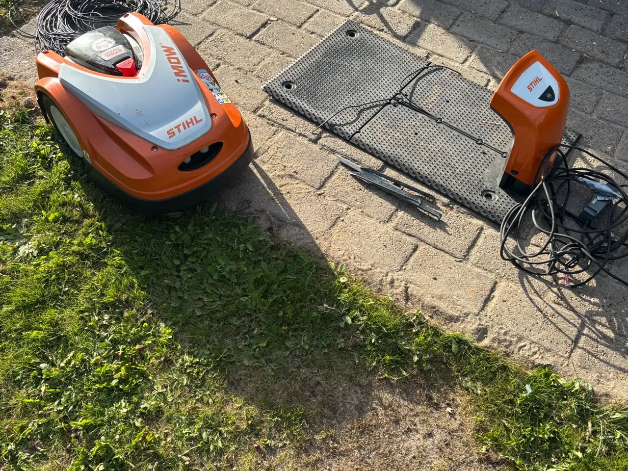 Billede 1 - Robot plæneklipper Stihl Still 2023