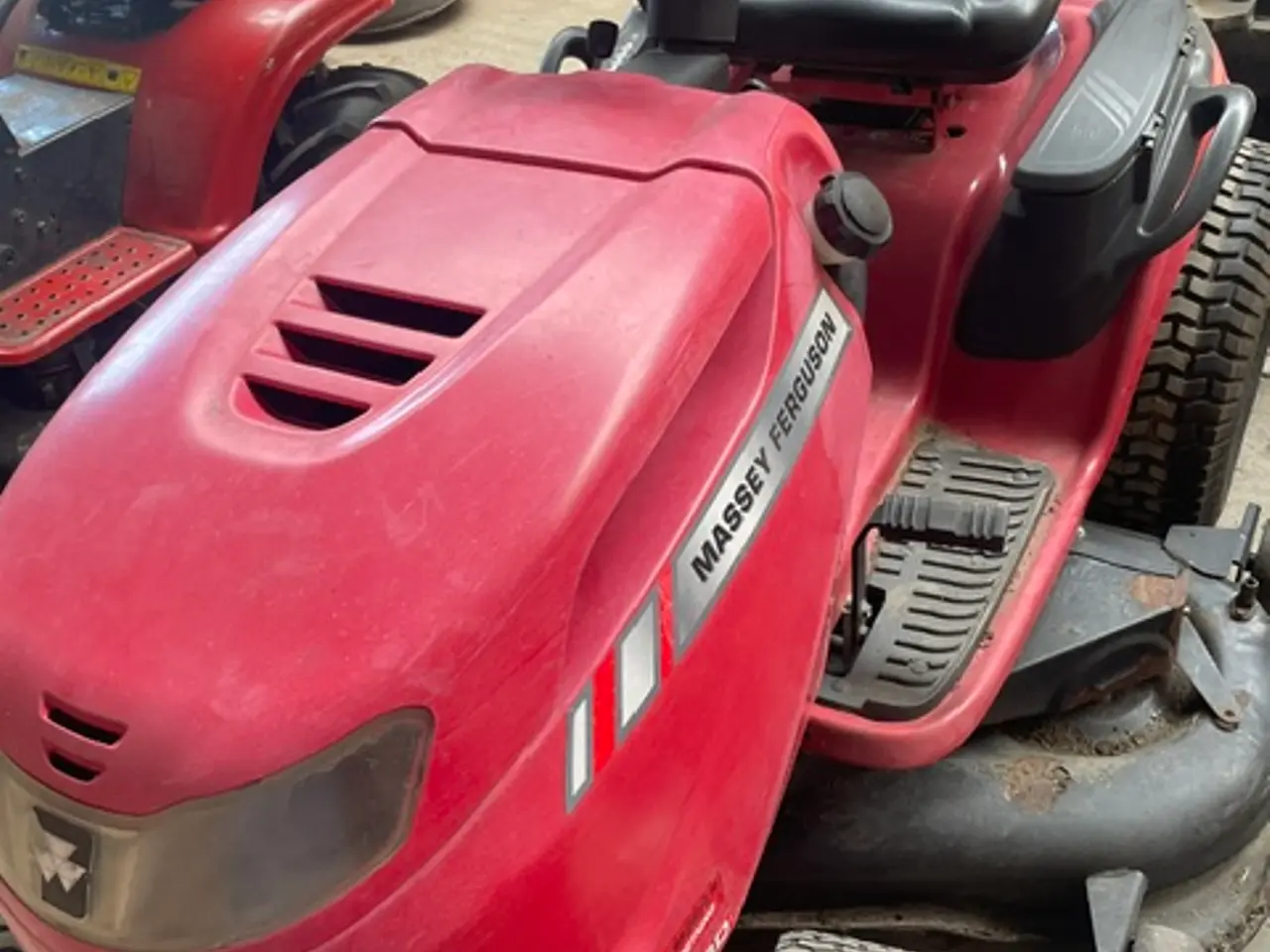 Billede 2 - MF (cub-cadet) havetraktor
