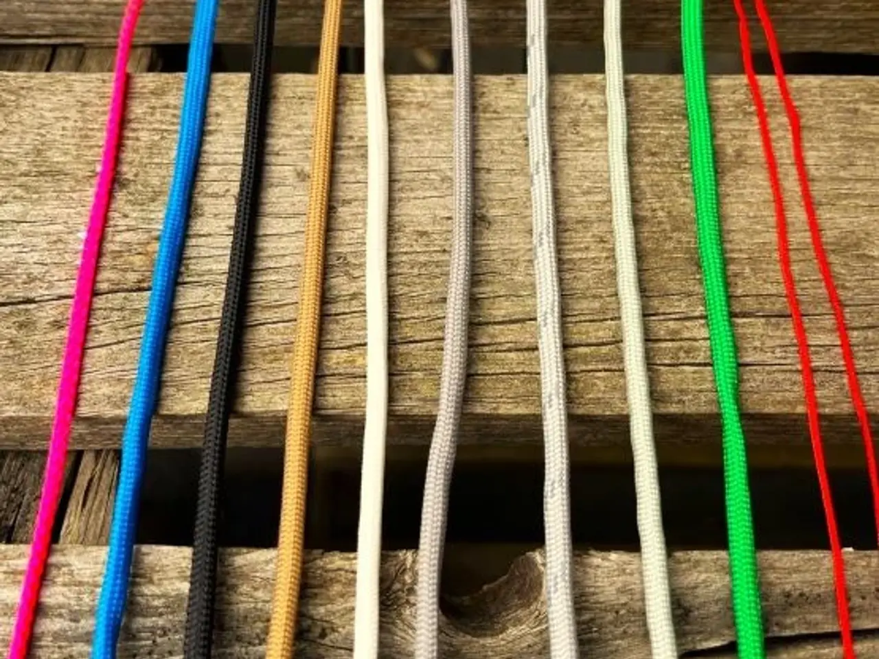 Billede 1 - Paracord - Faldskærmsline - Knyttesnor