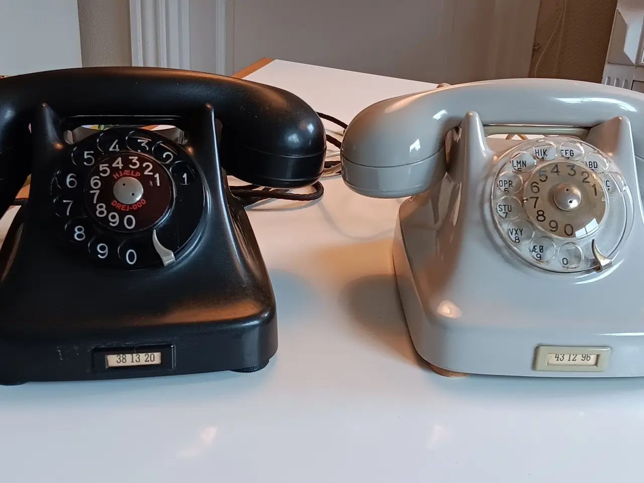 Billede 1 - 2 stk. Kirk telefoner med drejeskive