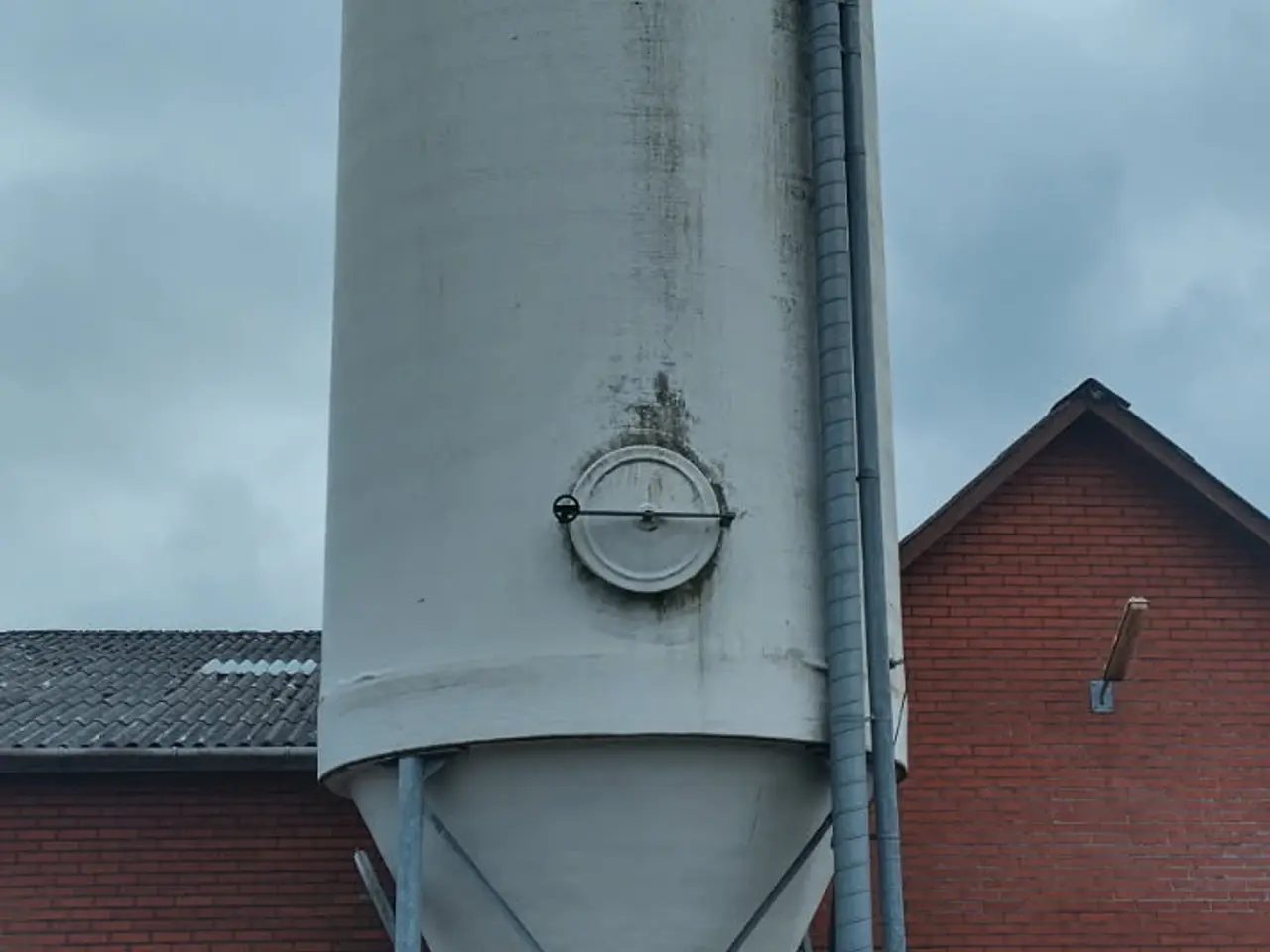 Billede 1 - Silo og inventar