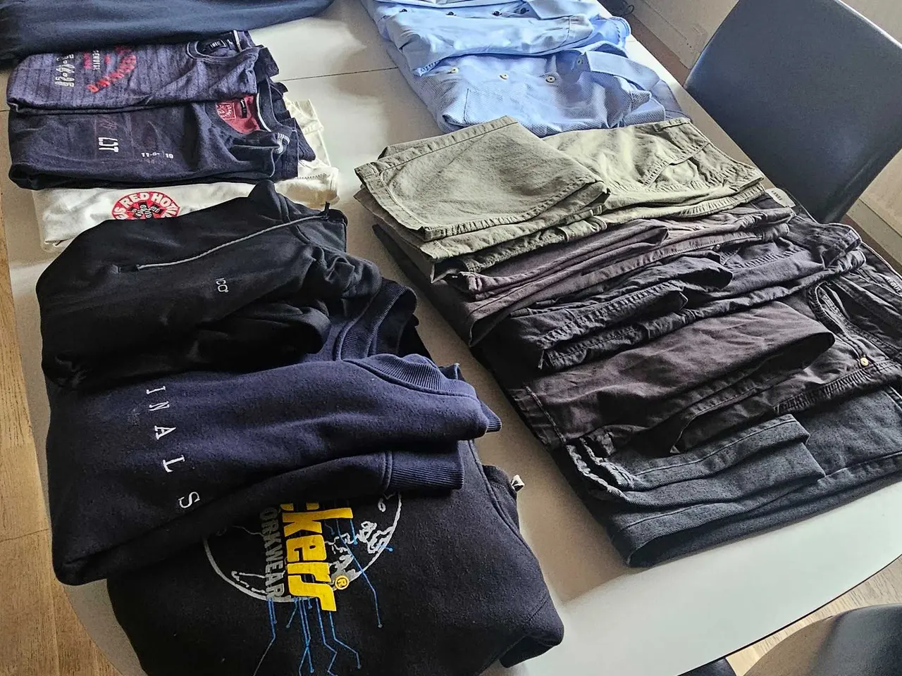Billede 6 - Større tøjpakke sælges L/xl