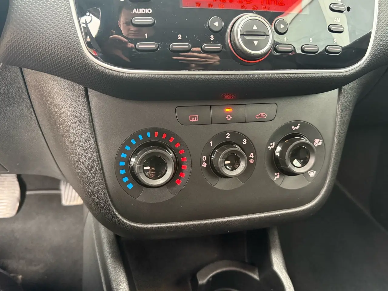 Billede 10 - Fiat Punto 1,3 MJT Pop 85HK 3d
