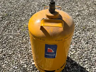  1 gasflaske i jern på 10 kg 