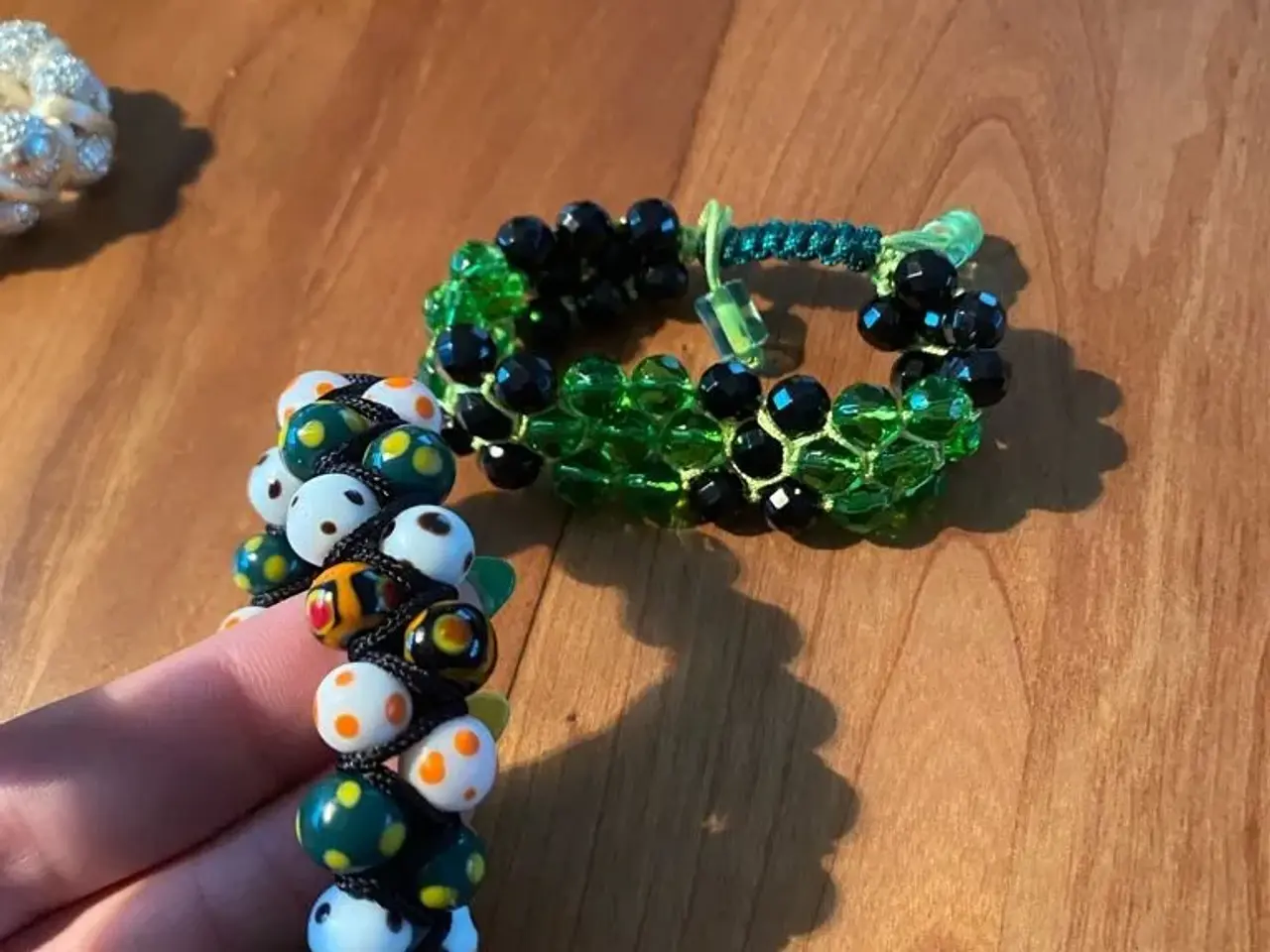 Billede 4 - Nye knyttede armbånd
