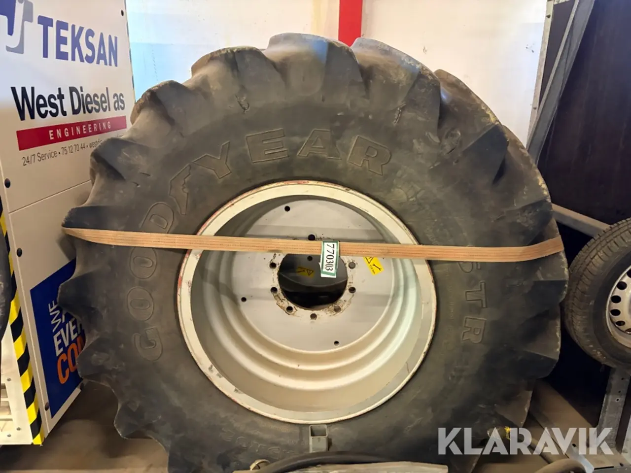 Billede 2 - Traktordæk Goodyear 2 styk