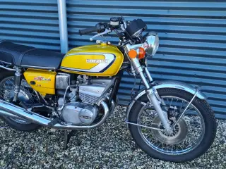 Suzuki GT380 3 cyl 2T
