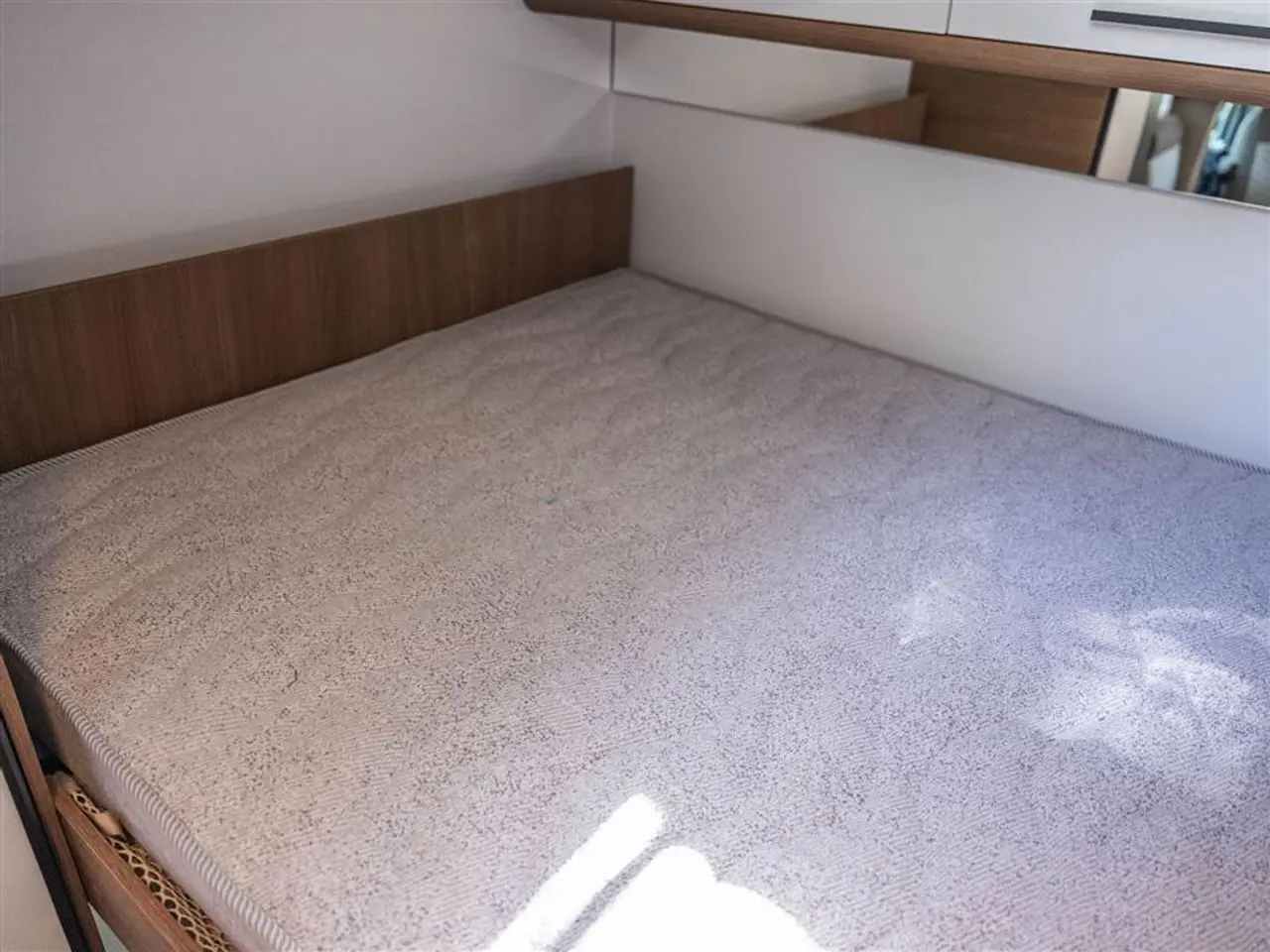 Billede 8 - 2027 - Benimar Tessoro 444 NK   Perfekt til 4 personer