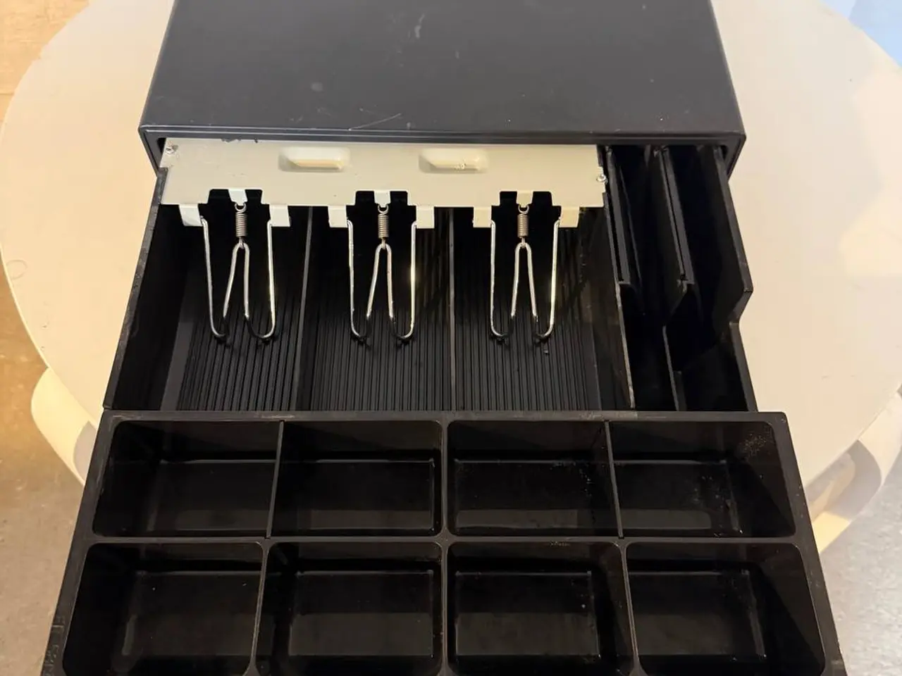 Billede 3 - 4 kasseskuffer i sort metal