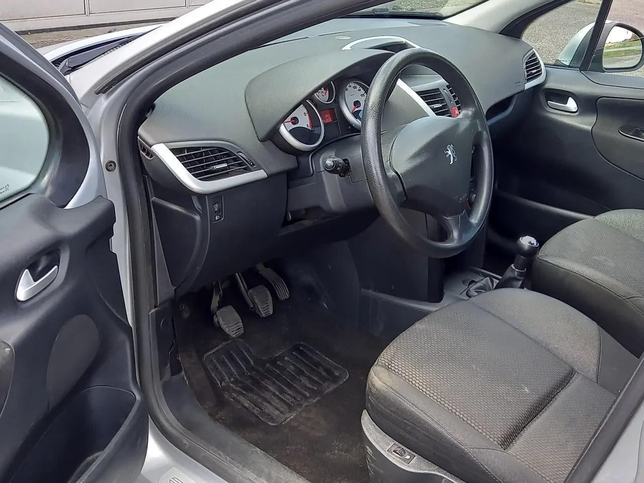 Billede 7 - Peugeot 207 HDI Diesel 23,9 km/ltr NYSYNET