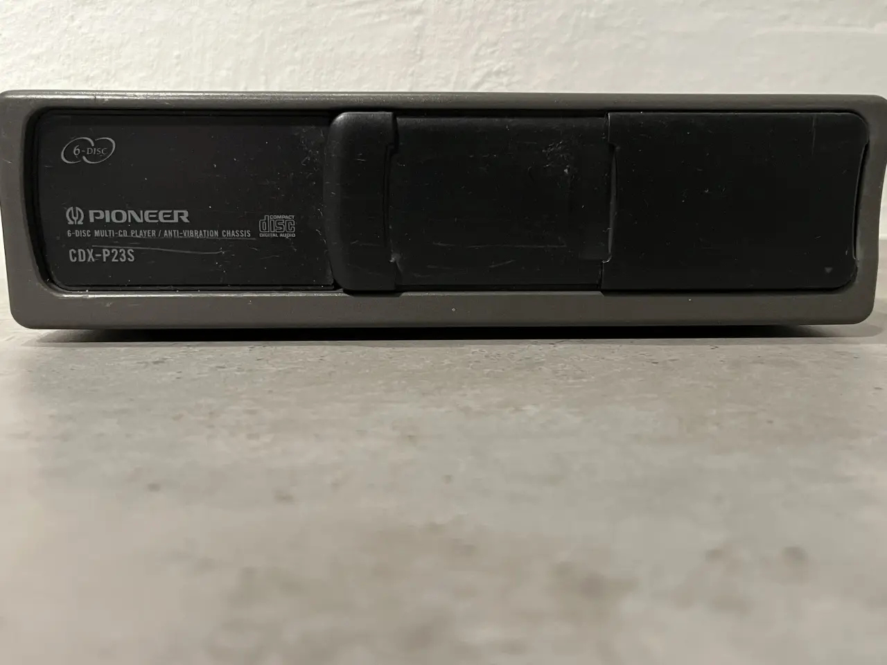 Billede 6 - Pioneer autoradio med cd box (6 stk).