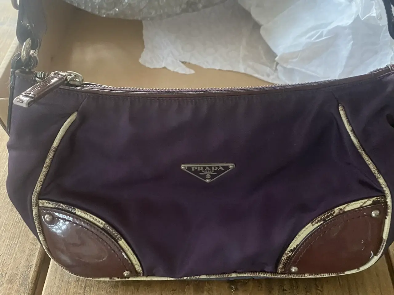 Billede 1 - RETRO Prada taske 2000kr 