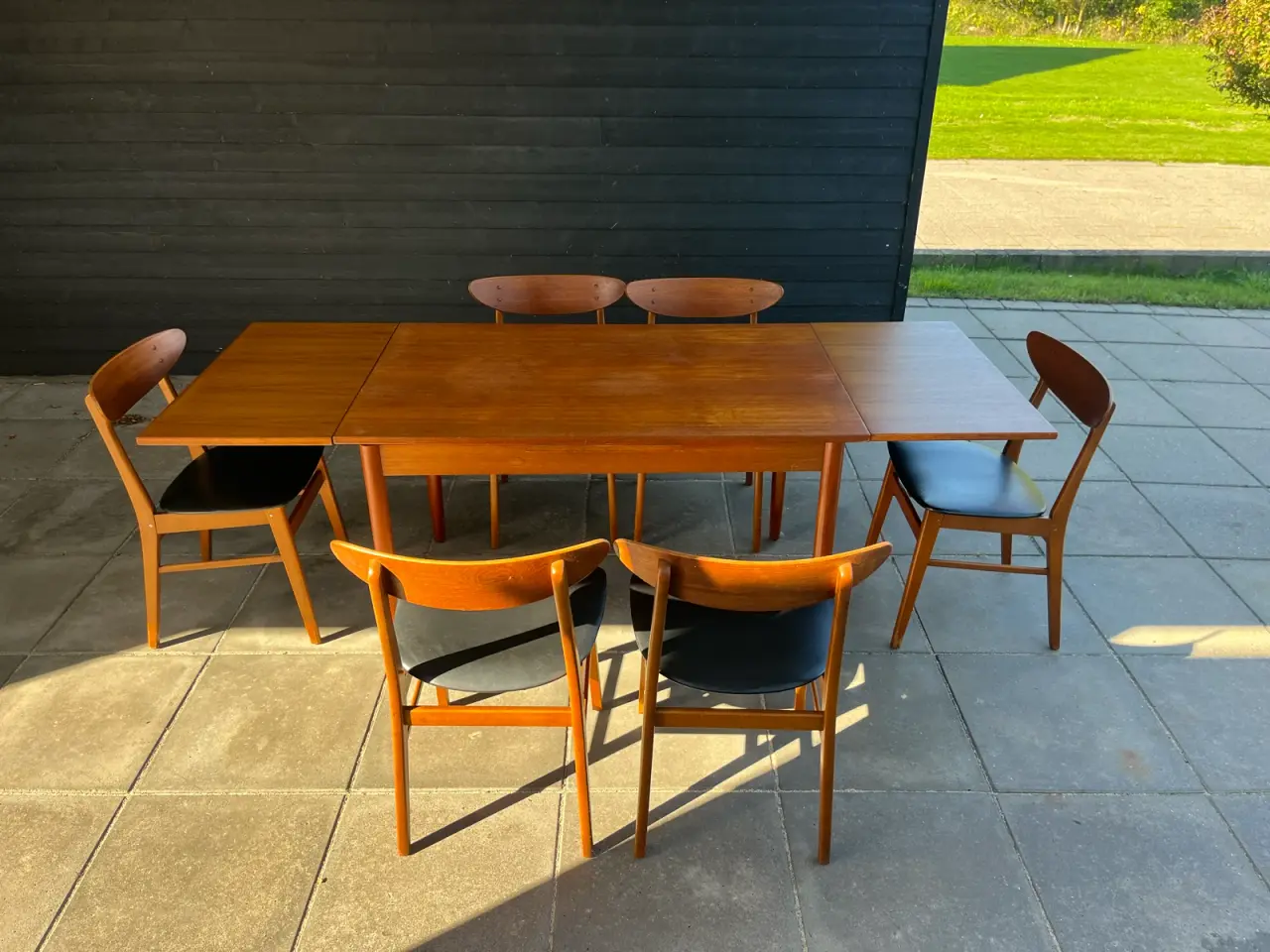 Billede 7 - Teaktræ spisebord + 6 stole