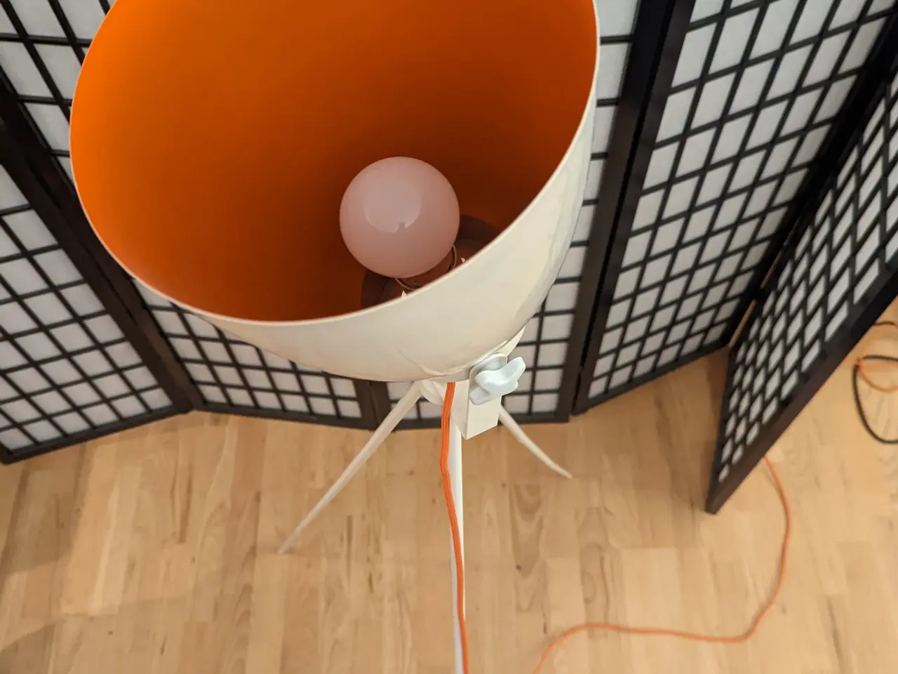Billede 2 - Retro gulvlampe med tre ben