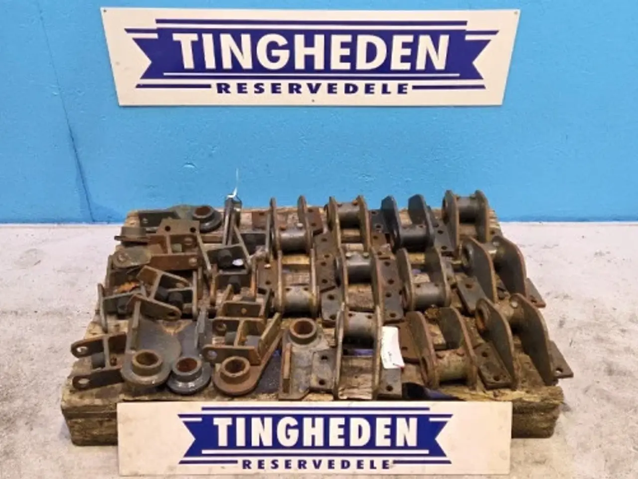 Billede 1 - New Holland B115C Dele til Pallegafler 87310374