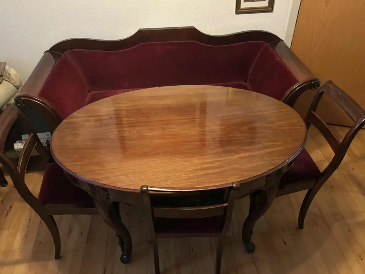 Billede 2 - HURTIG SALG 15/3 /Antik/vintage spisegruppe