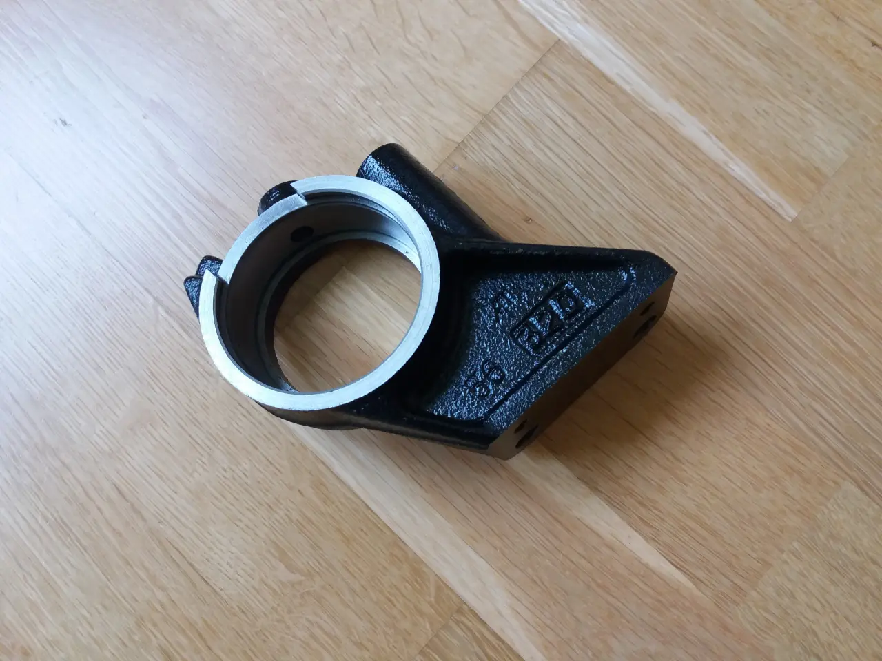 Billede 4 - Beslag for drivakselleje Toyota Celica -Camry