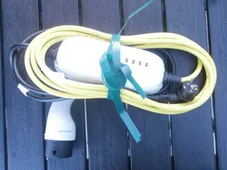 BIL LADER / MORMORLADER / NØDLADER VW 10A - 2300W