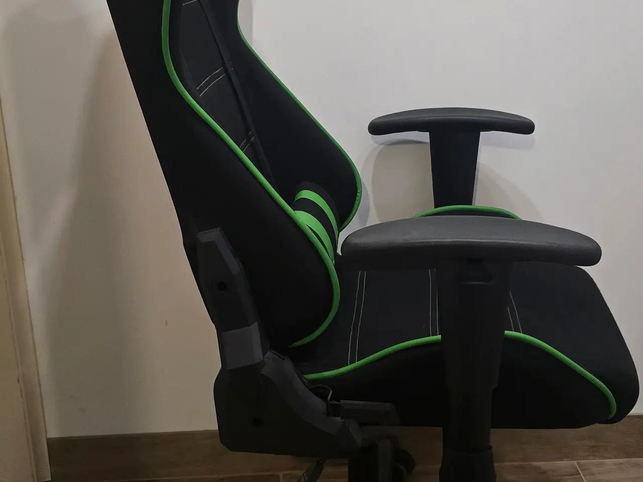 Billede 11 - Gaming set  komplet lg Fhd 19" gaming sæde, tastat