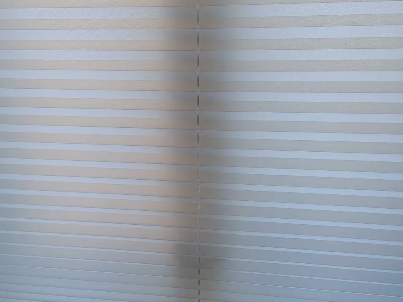 Billede 2 - Plisségardin fra Luxaflex