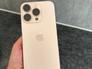 Rigtig fin iPhone 16 pro 128 GB
