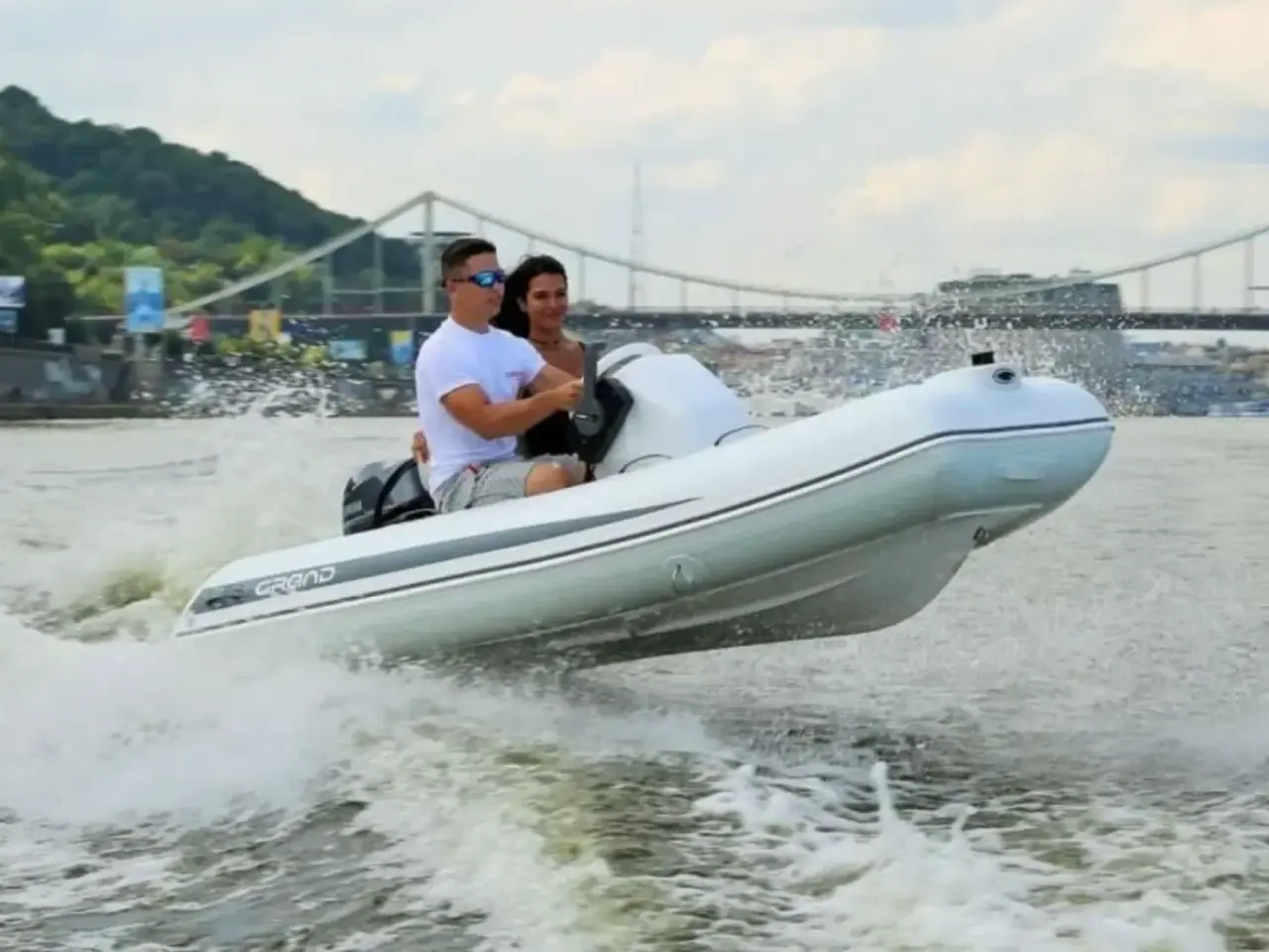Billede 2 - Grand RIB 330T 20hk Yamaha Børn må sejle