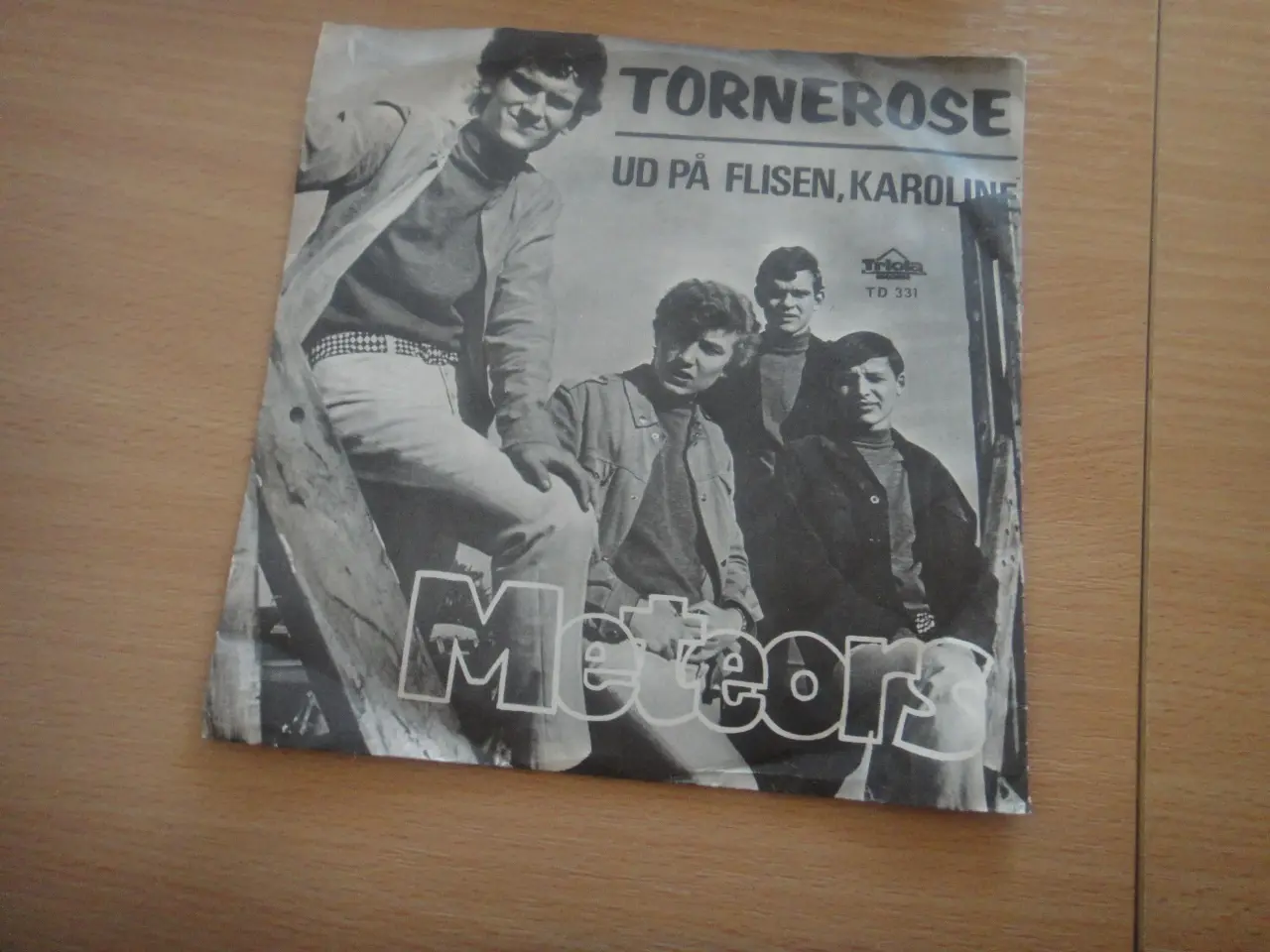 Billede 1 - SINGLE - The Meteors - Tornerose