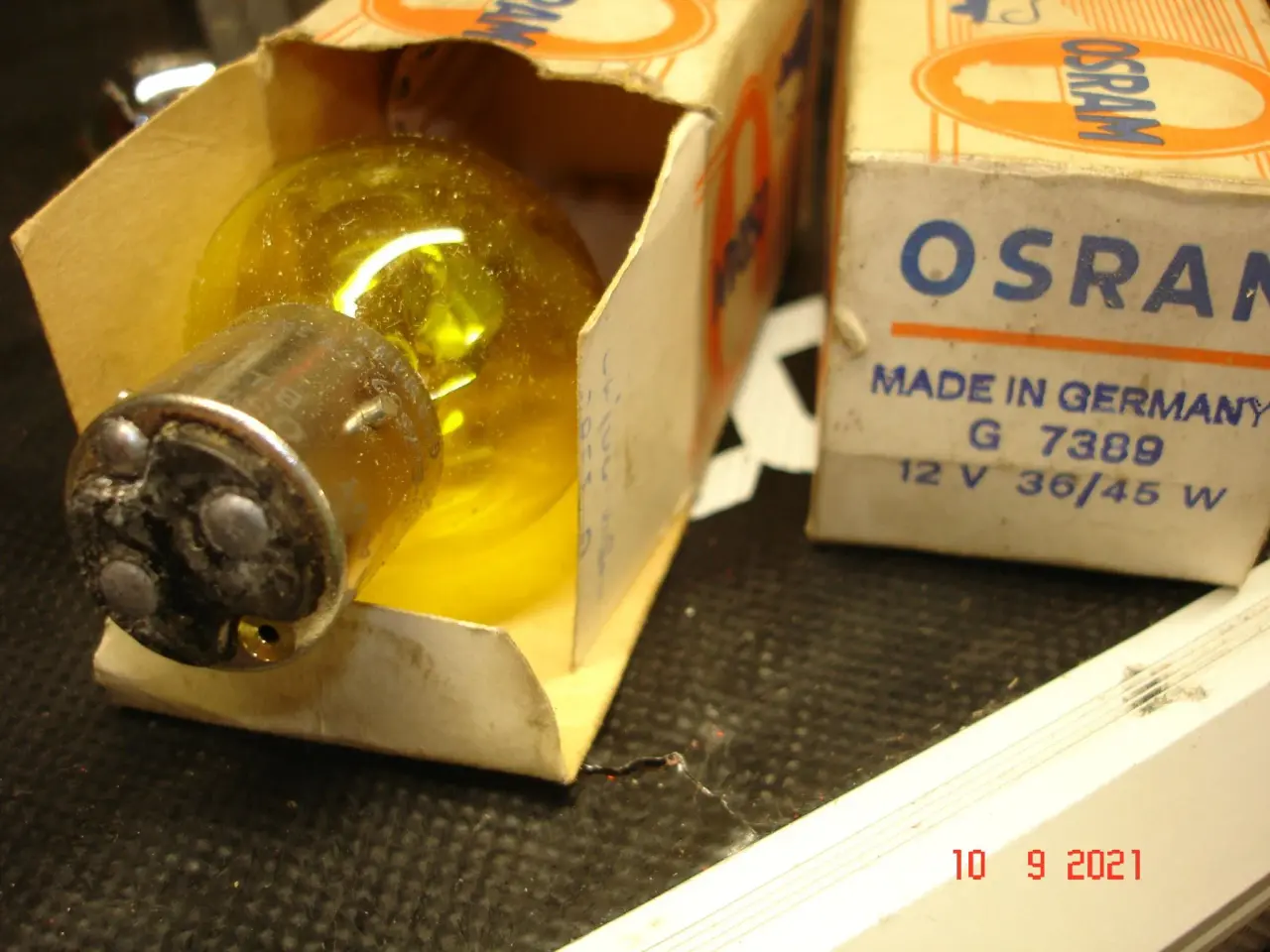 Billede 6 - 6 Volt Klare og Gule Pærer