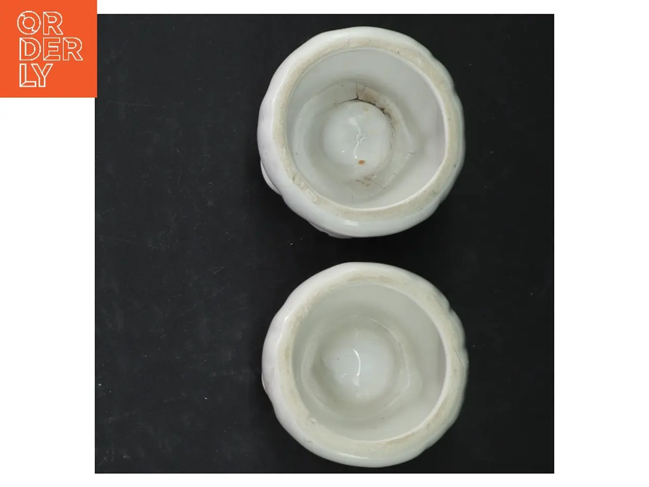 Billede 5 - Små hvide porcelænsvaser (str. Ø, 7 cm. 2 styk)