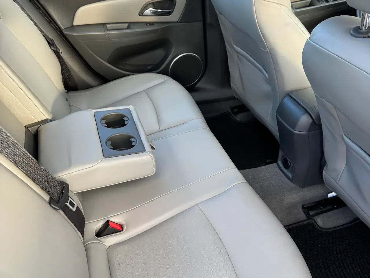 Billede 5 - Chevrolet Cruze 1.8 LT benzin - 2009 - med unik hi