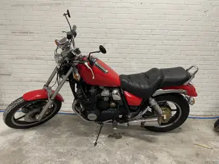 Yamaha XJ 700