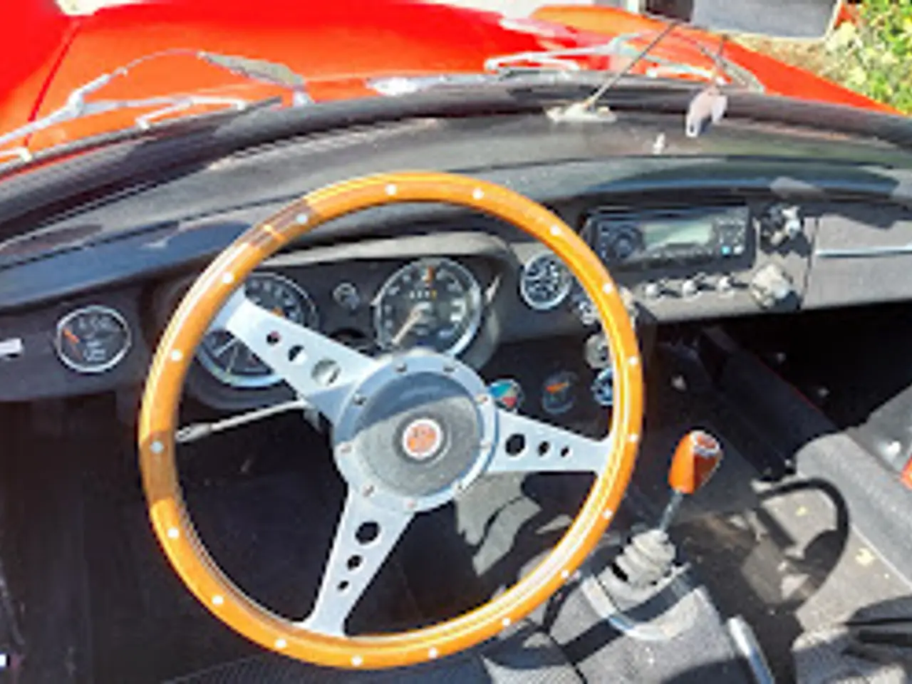 Billede 4 - Veteranbil MG B Cabriolet årgang 1966