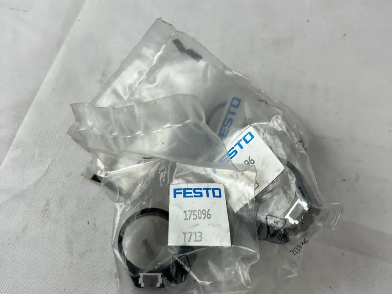 Billede 5 - parti 4× Festo SMBR‑8‑25 Sensor Mounting Kit For