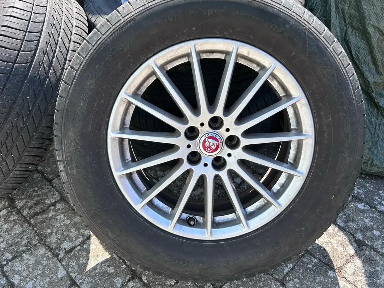 Billede 2 - Originale Jaguar alufælge f-pace