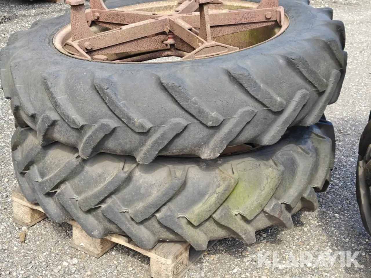 Billede 2 - Tvillinghjul Dunlop 12.4/11-36 2 styk