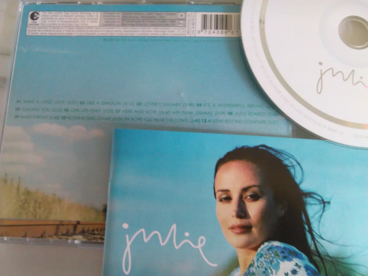 Billede 2 - Julie: 2 CD'er stk.25 kr. 