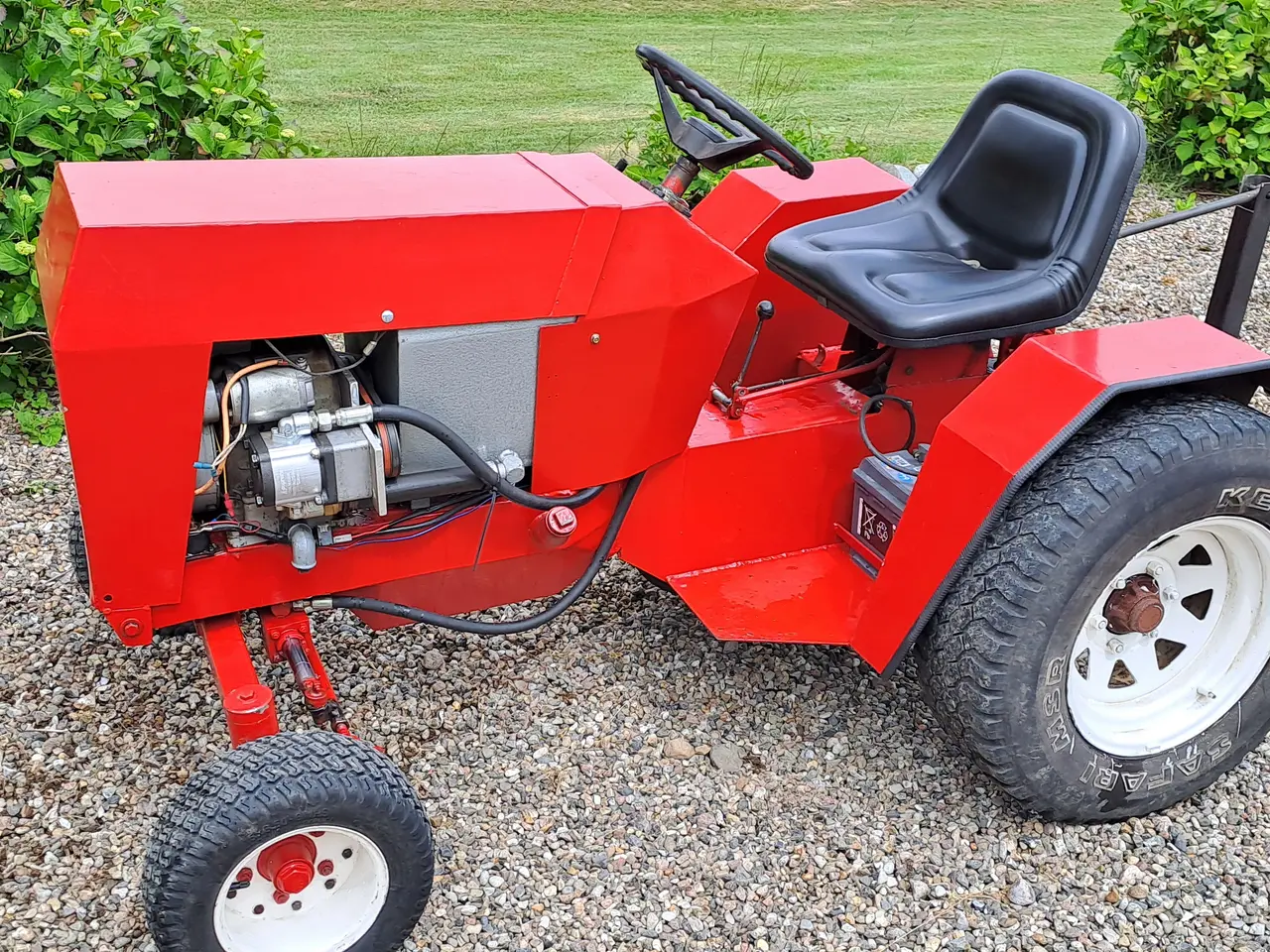 Billede 1 - Mini traktor 14hk hydrostat med lift og rive