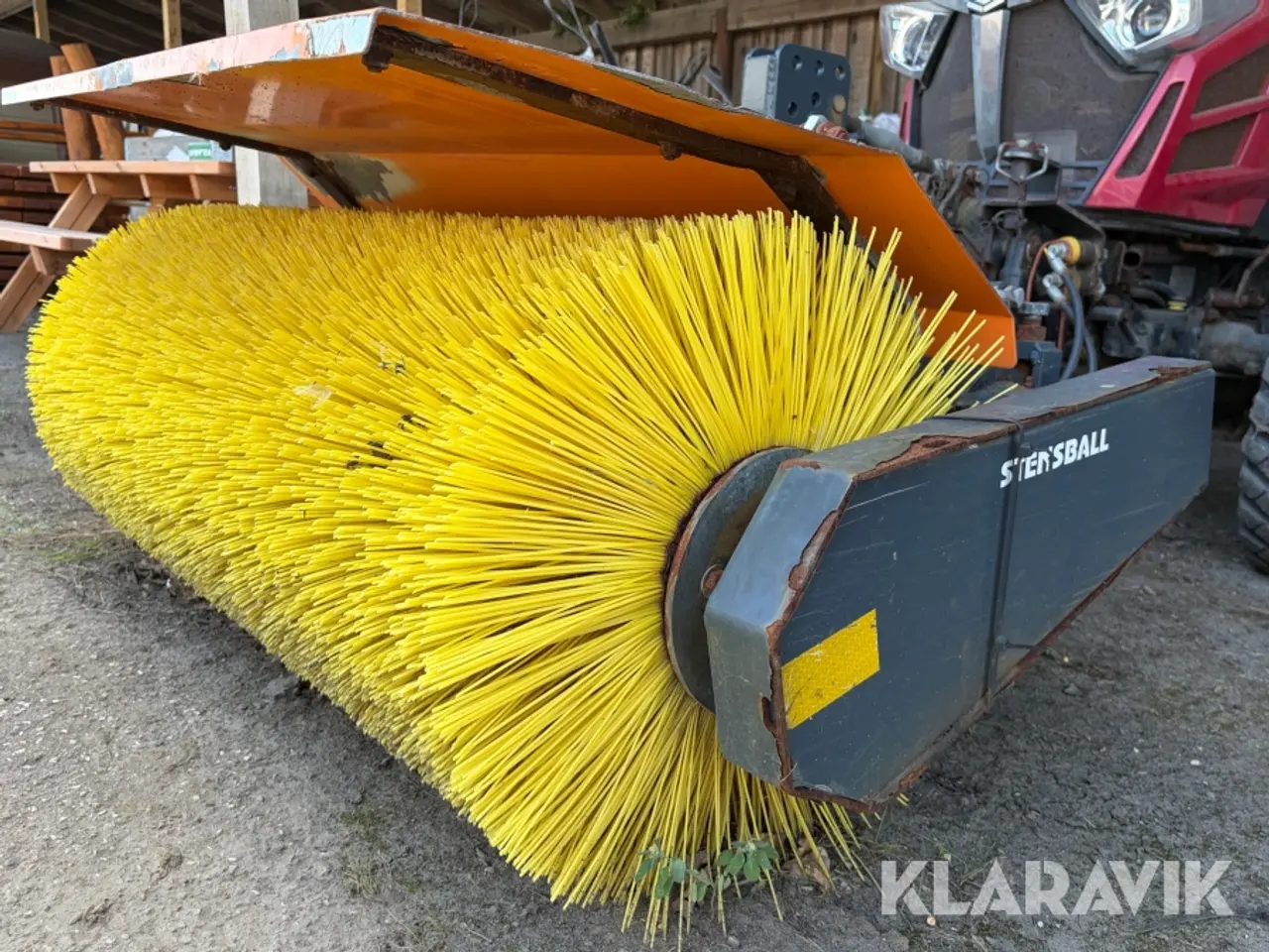 Billede 10 - Traktor Yanmar YT235 - med kost og spreder