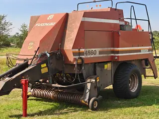 Hesston 4860