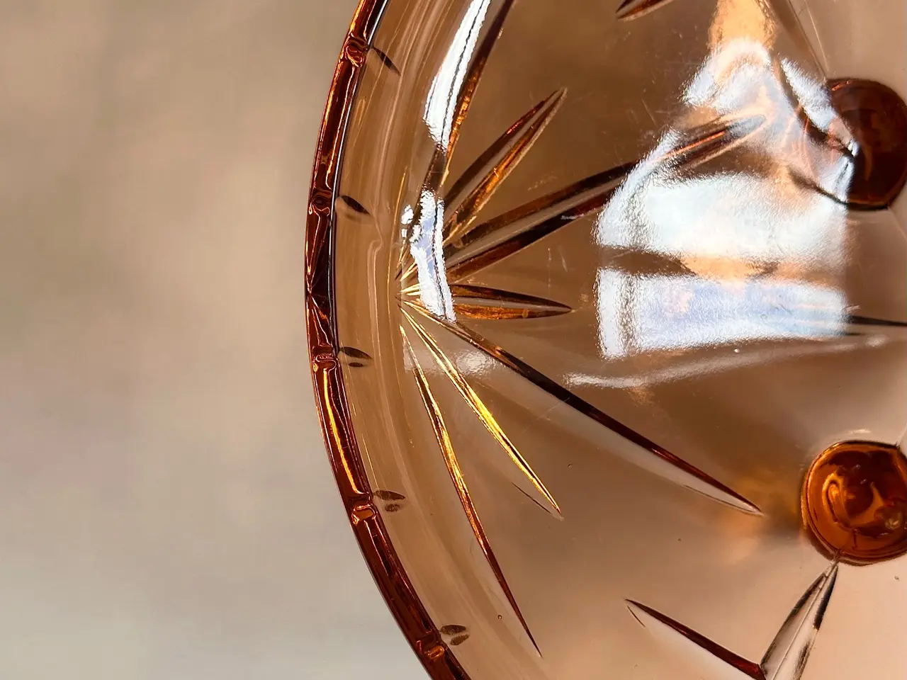 Billede 8 - Rosa glasskål m 3 fødder