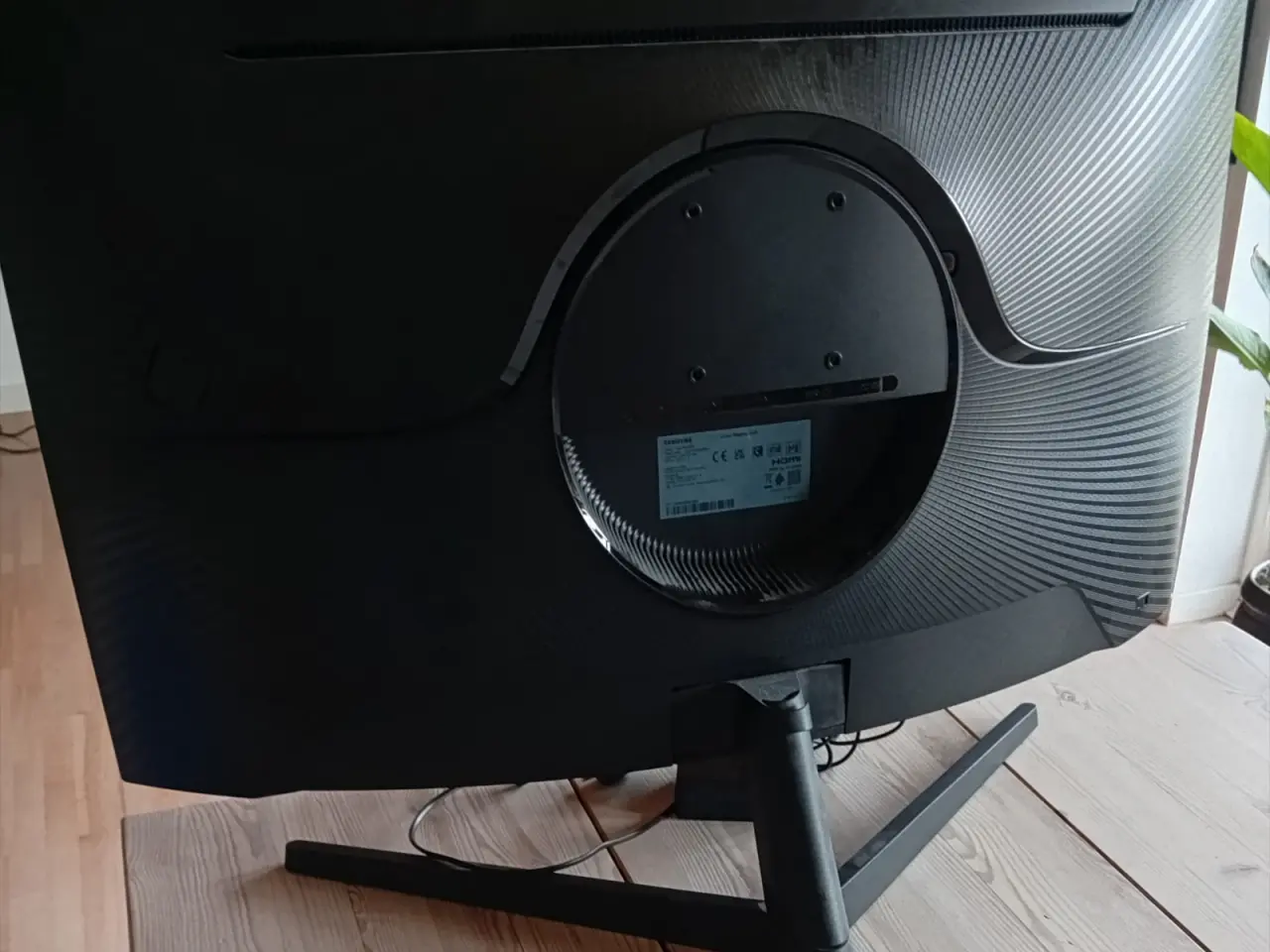 Billede 3 - Samsung 32" computer skærm sort