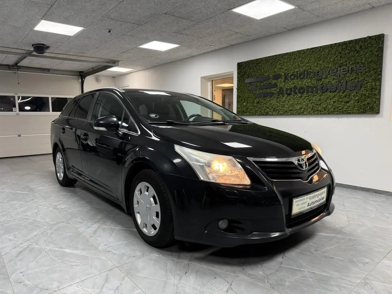 Billede 1 - Toyota Avensis 2,0 D-4D DPF Linea Sol 126HK 6g