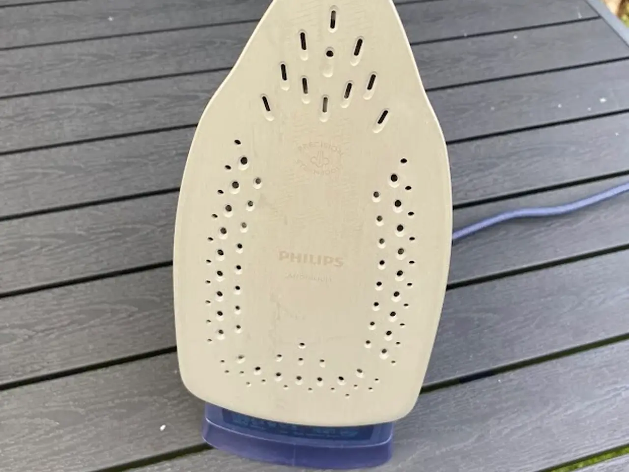 Billede 2 - ⭐️ Philips EasyCare dampstrygejern GC3550/02