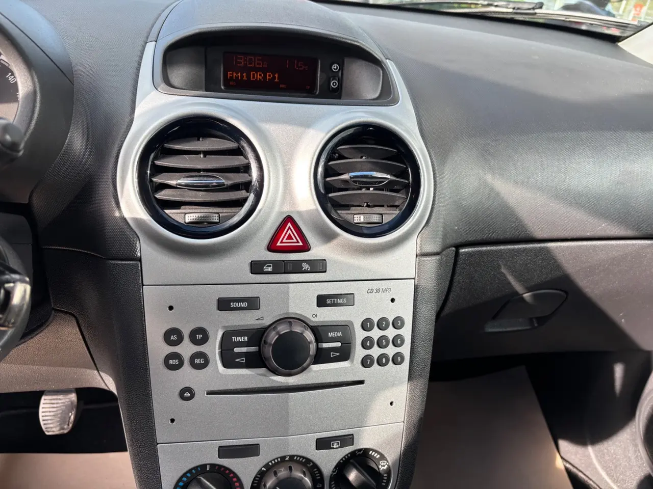 Billede 9 - Opel Corsa 1,0 12V Enjoy