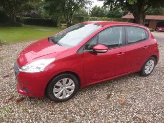 Pæn Peugeot 208 1.2 i År 14. Nysynet. 
