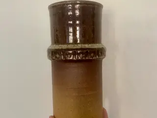 Per keramik vase