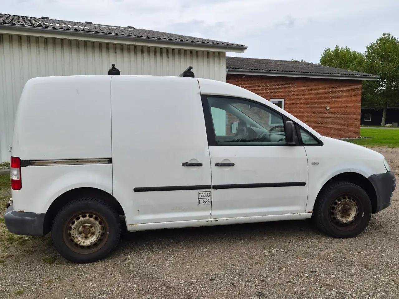 Billede 5 - VW Caddy 1,9 TDI – Slidstærk Varebil