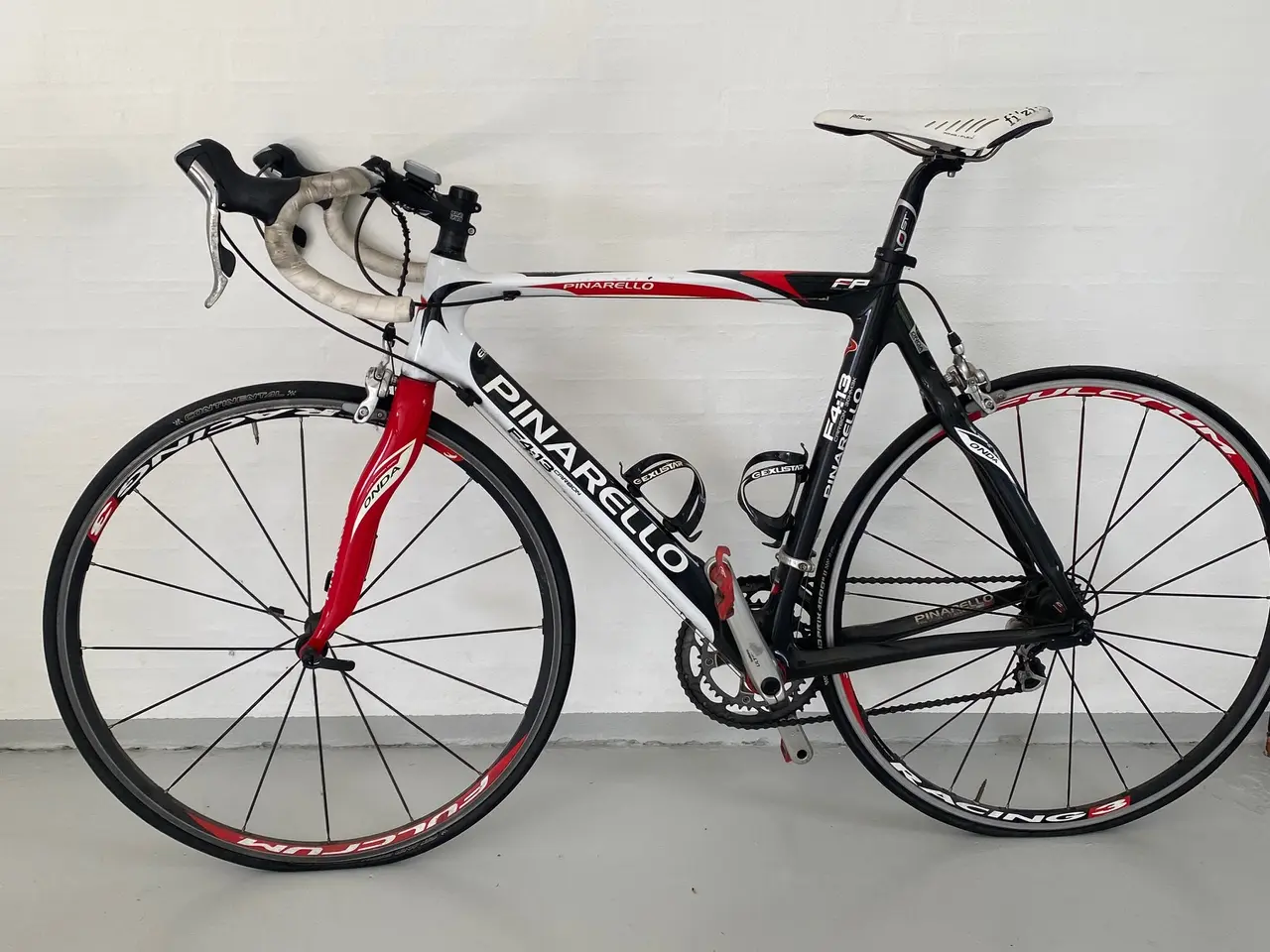 Billede 1 - Pinarello Racercykel